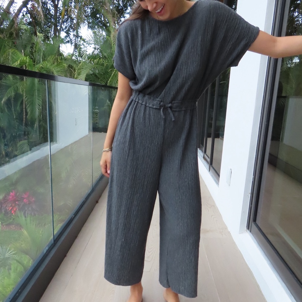 Zara Gray Jumpsuit with Cap Sleeves and Wide-Leg Pants